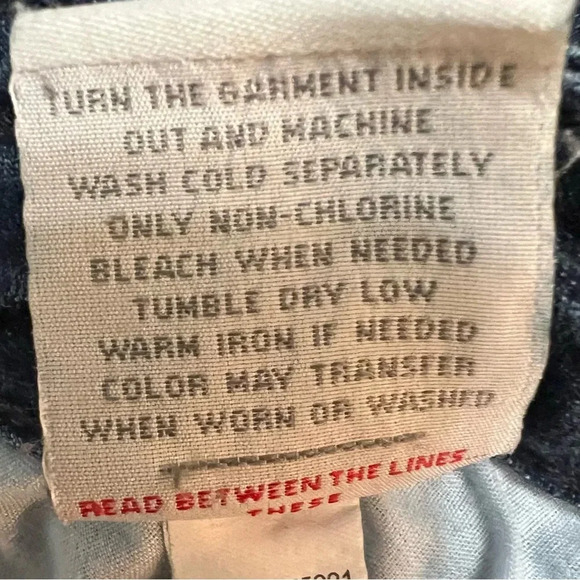 Torrid Boyfriend Vintage Stretch Dark
Wash Hand Painted Jeans. Size 16XT. - Picture 14 of 16